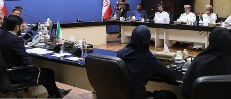 بحث أوجه التعاون والتبادل التجاري والاستثماري بين سلطنة عُمان وإيران