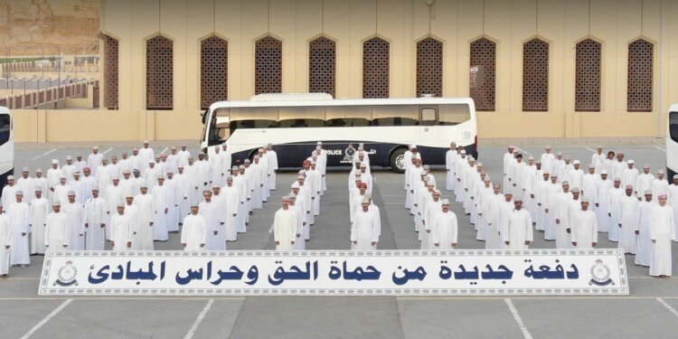 “الشرطة” تستقبل دفعة جديدة من حماة الحق