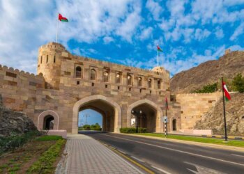 لزائري سلطنة عُمان.. إليكم هذه الإرشادات السياحية الهامة