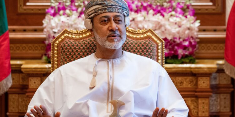 جلالة السلطان يوجه أعضاء مجلس الشورى بالتركيز على الصلاحيات الممنوحة لهم بموجب قانون مجلس ‎عُمان
