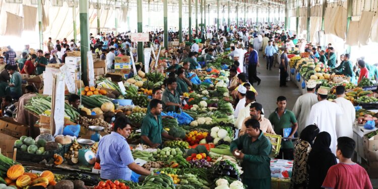 إليك.. أوقات عمل السوق المركزي للخضروات والفواكه خلال شهر رمضان