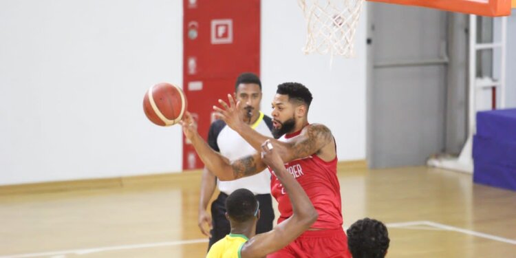 البشائر يفوز على السيب في دوري عام كرة السلة