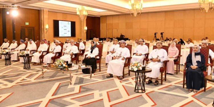 المنتدى العُماني للشراكة والمسؤولية الاجتماعية يناقش حوكمة مشروعات الاستثمار المجتمعي