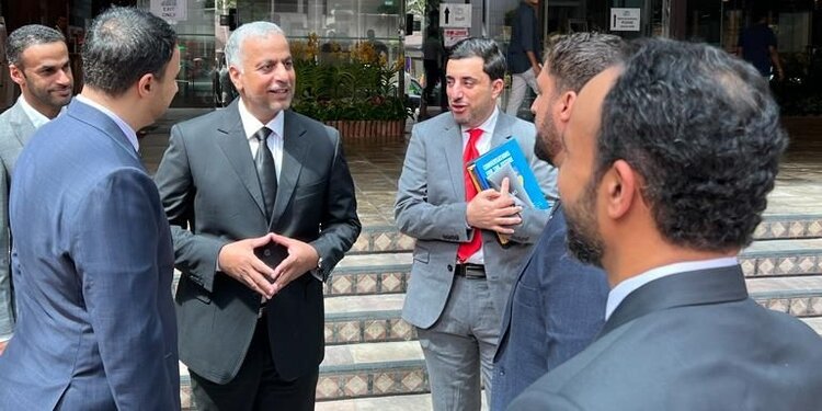 وفد من عُماني يطلع على التجربة السنغافورية في استشراف المستقبل