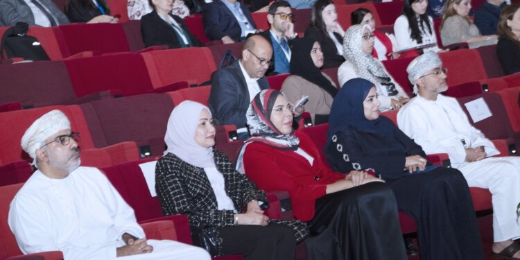 مستشفى جامعة السلطان قابوس يستضيف الاجتماع العلمي الثالث لمجموعة أورام الأطفال