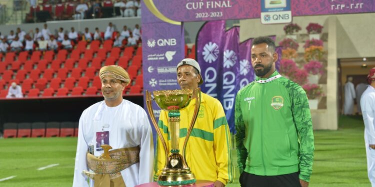 انطلاق المباراة النهائية للكأس الغالية.. من تشجّع؟