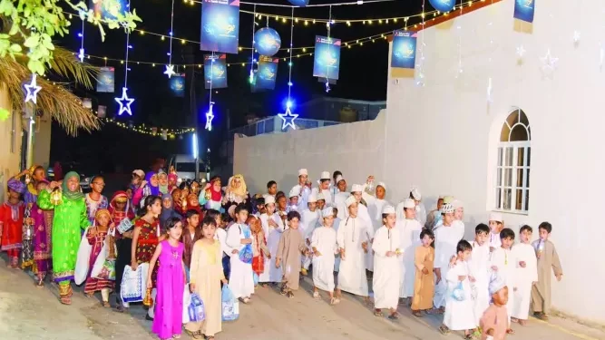 وسط أهازيج وفرحة الأطفال.. إحتفالية ليلة المنتصف من رمضان تعود من جديد