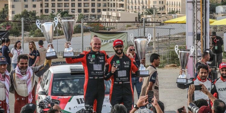 المُتسابق العُماني عبدالله الرواحي يتوج بطلًا لرالي الأردن الدولي
