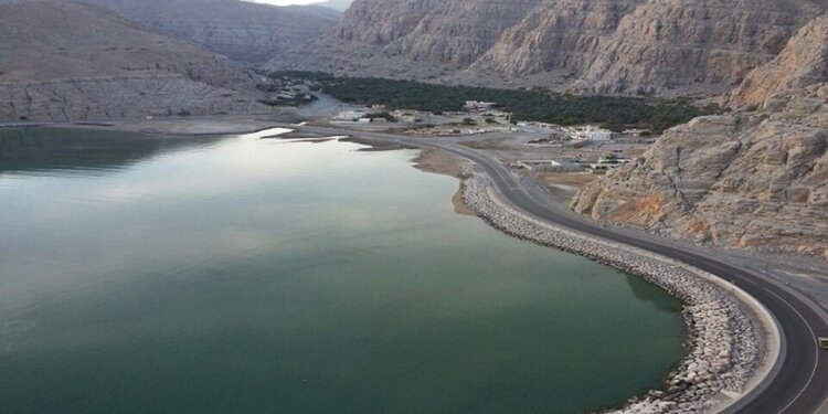 مشروع طريق دبا – خصب سيحقق نقلة نوعية بمحافظة مسندم