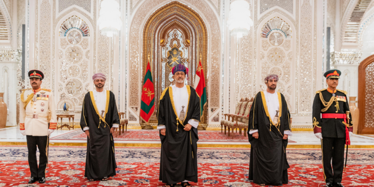 24 سفيرًا يقدمون أوراق اعتمادهم لجلالة السلطان.. تعرّف عليهم
