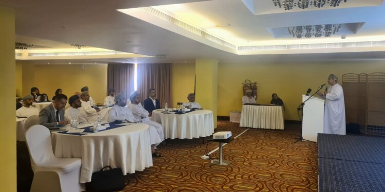 التجارة والصناعة وترويج الاستثمار تنظم حلقة عمل لبحث مقترحات تطوير قطاع المعارض