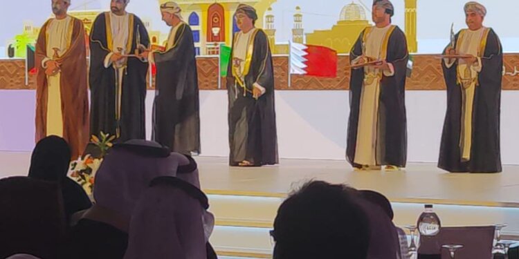 منهم 5 عمانيين.. إليك تفاصيل حفل التكريم الذي أقيم اليوم على مستوى دول مجلس التعاون