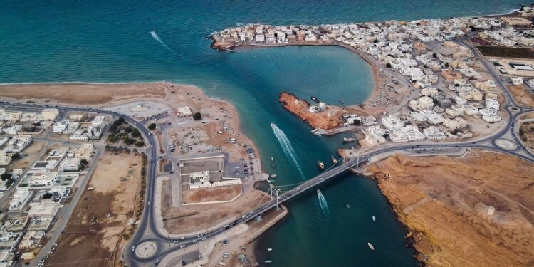 محافظة جنوب الشرقية تشهد تنفيذ مشروعات إنمائية بتكلفة 17.7 مليون ريال عُماني