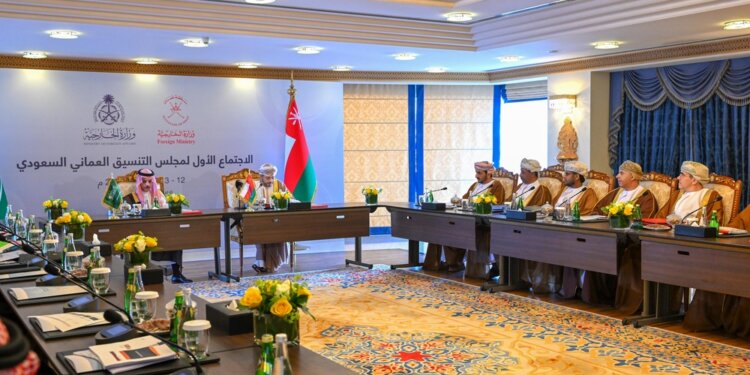 مسقط.. مجلس التنسيق العُماني السعودي يعقد اجتماعه الأول