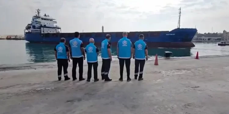وصول سفينة تركية تضم مستشفيات ميدانية لجرحى غزة