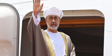 السلطان هيثم بن طارق