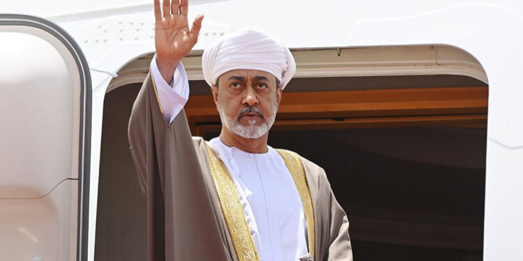 السلطان هيثم بن طارق