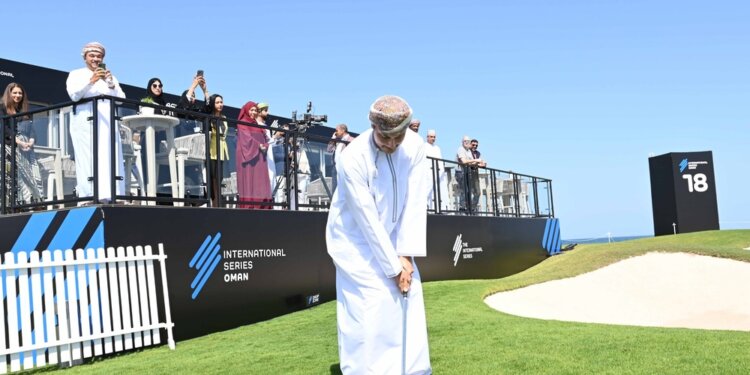 بمشاركة 132 لاعبًا محترفًا.. افتتاح منافسات السلسلة الدولية للجولف بمسقط
