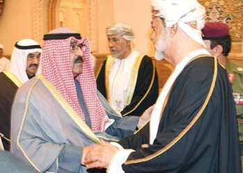 هل زارها سابقًا؟.. ترحيبٌ مجتمعٌ بزيارة أمير الكويت إلى سلطنة عُمان