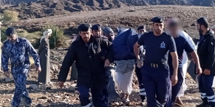 ينقل تودّع أحد أبنائها