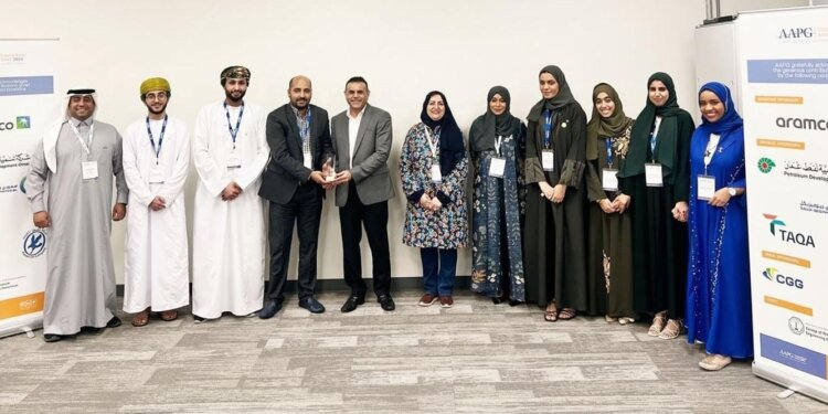 طلبة جامعة السلطان قابوس يحصدون المركز الأول على مستوى الشرق الأوسط في مسابقة البرميل الملكي