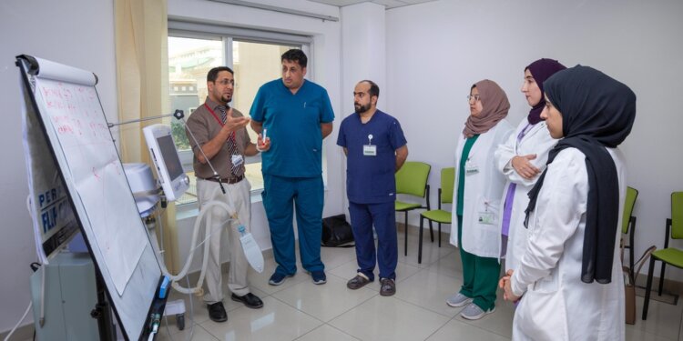 المجلس العُماني للاختصاصات الطبية.. رافدٌ أساسيٌ للارتقاء بالمهن الطبية وتعزيز كفاءة الممارسين الصحيّين