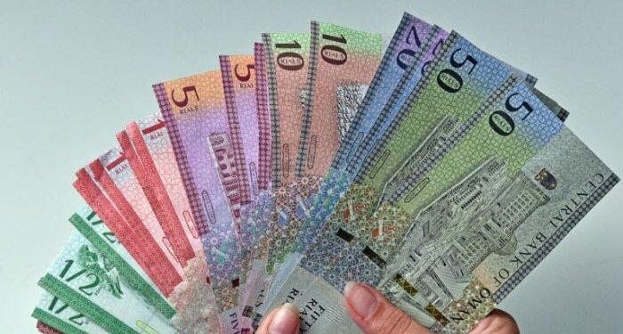 استرجاع أكثر من 80 ألف ريال عُماني لمستهلك بمحافظة مسقط