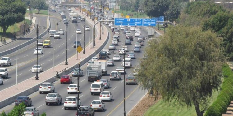 عدد المركبات المسجلة في سلطنة عُمان يتجاوز المليون و700 ألف خلال النصف الأول من 2024