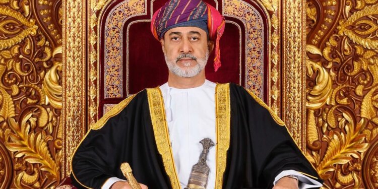 بحفظ الله ورعايته.. جلالة السُّلطان يعود إلى أرض الوطن