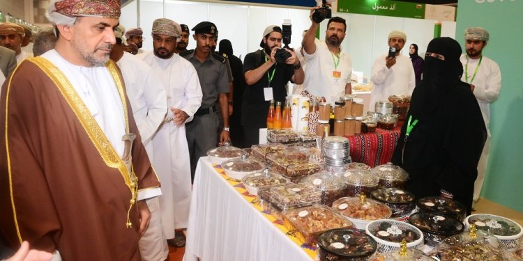 بمشاركة أكثر من 35 دولة.. بدء فعاليات معرض التمور والعسل الدولي في دورته الثانية