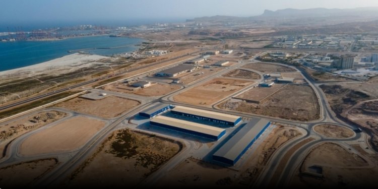 نمو الأنشطة غير النفطية بسلطنة عُمان بمعدل 4.2 %
