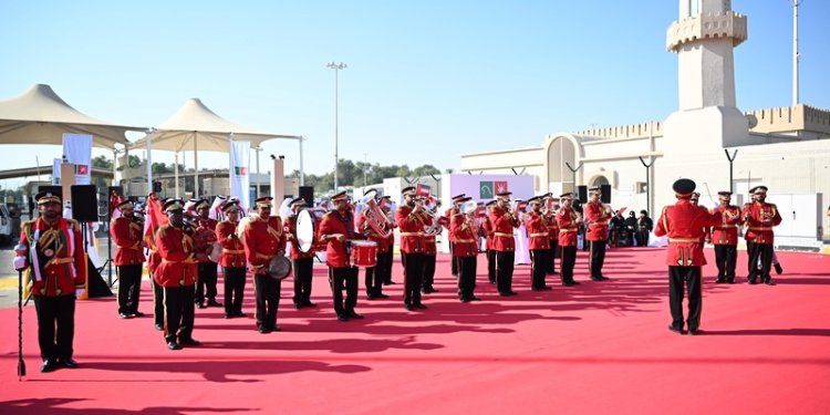 الإمارات تشارك سلطنة عُمان الاحتفال بالعيد الوطني الـ54