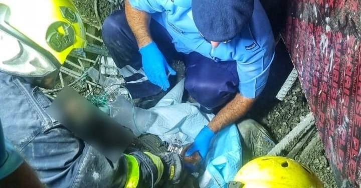 وفاة وإصابات حرجة في حادث انهيار مبنى قيد الإنشاء بصلالة