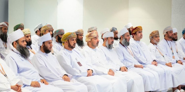 بمشاركة 50 خطيبًا: الأكاديمية السلطانية للإدارة تطلق برنامج “منبر” للخطابة والتأثير لخطباء الجوامع