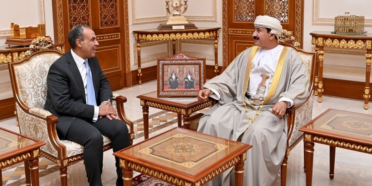 تعزيزًا للتعاون.. النعماني يستقبل وزير الخارجية المصري
