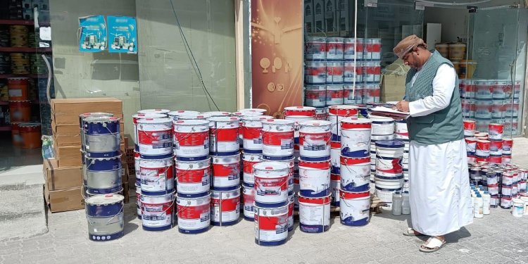 ضبط أكثر من 300 سلعة من مواد بناء منتهية الصلاحية