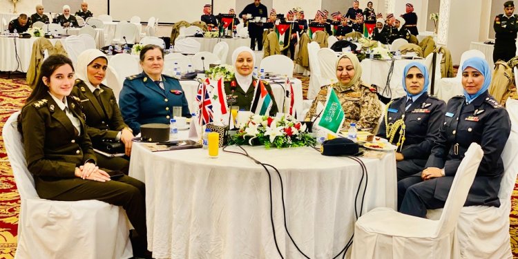 قوات السلطان المسلحة تشارك في مؤتمر المرأة العسكرية العربية بالأردن