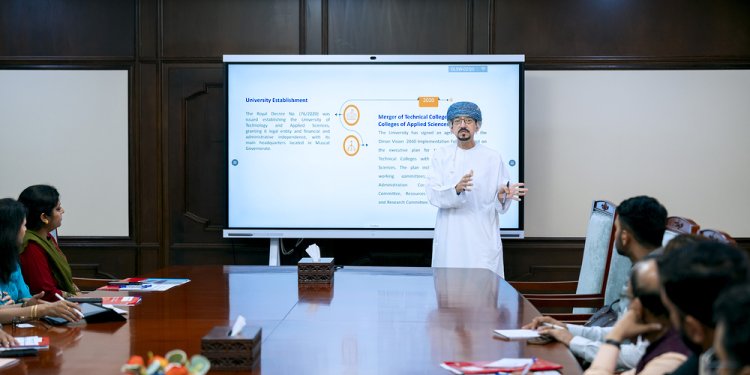 بحثُ سبل التعاون في مجالات التعليم العالي والبحث العلمي بين سلطنة عُمان والهند