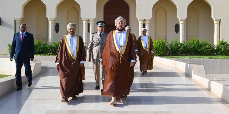سمو السيّد أسعد يتوجّه إلى السعوديّة
