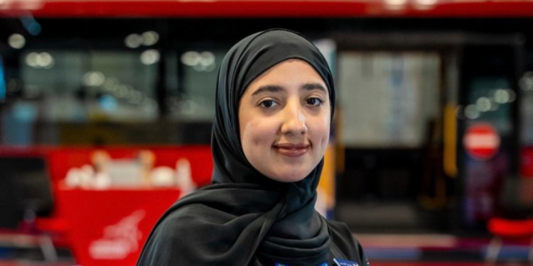 سارة البلوشية للصحوة: نحن صوت عُمان .. وبالشغف نبني الوطن