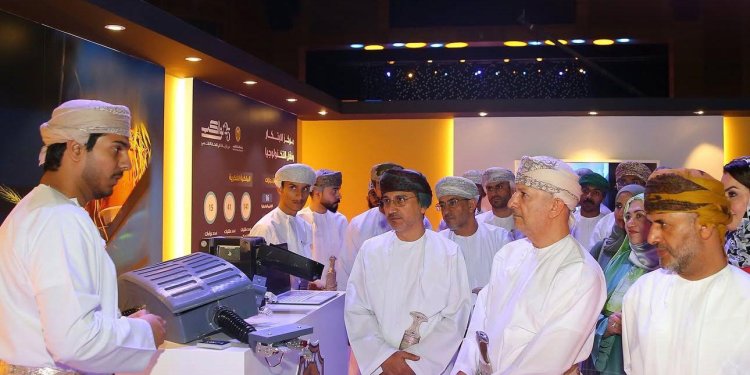 لونيكس: أول شركة عُمانية تطور روبوتًا لتنظيف شبكات الاستزراع السمكي