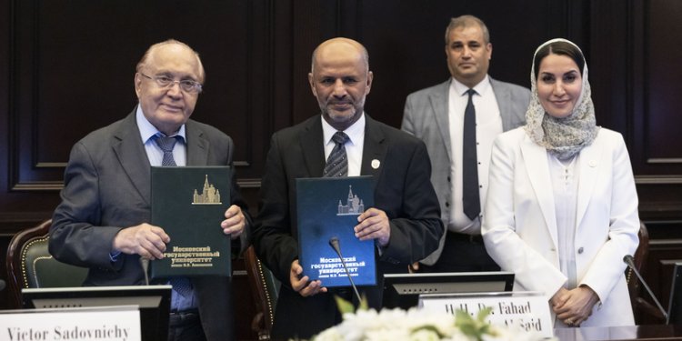 جامعة السلطان قابوس تعزز التعاون الدولي مع الجامعات والمراكز البحثية الروسية