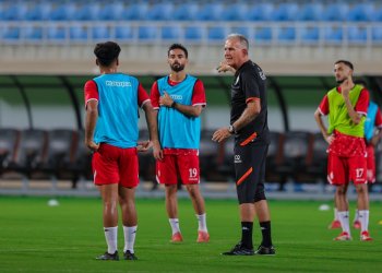 كارلوس كيروش يبدأ مهمته مع الأحمر وسط آمال التأهل التاريخي لكأس العالم