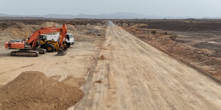 بأكثر من 12 مليون ريال عُماني.. مشروعات ربط ورصف طرق داخلية بالمضيبي