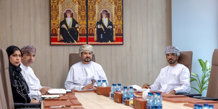 لقاء عُماني لبناني يبحث إقامة منتدى اقتصادي ومعرض للصناعات اللبنانية