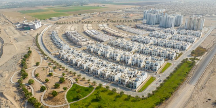 613 مليون ريال عُماني قيمة عقود البيع العقاري في سلطنة عُمان حتى يونيو 2025م