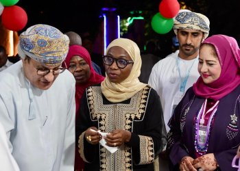 ملتقى الثقافة العُمانية في زنجبار ينطلق برؤى تاريخية وثقافية