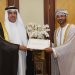 جلالةُ السُّلطان يتلقّى رسالةً خطيّةً من ملك البحرين