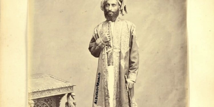 سلطانُ النور .. إشراقةُ وطنٍ من قلبِ التاريخ