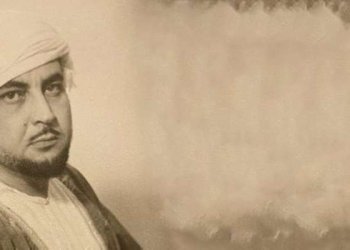 دولةُ رئيسِ مجلسِ الوزراء السيّد طارق بن تيمور .. صانعُ ملامح الدولة الحديثة